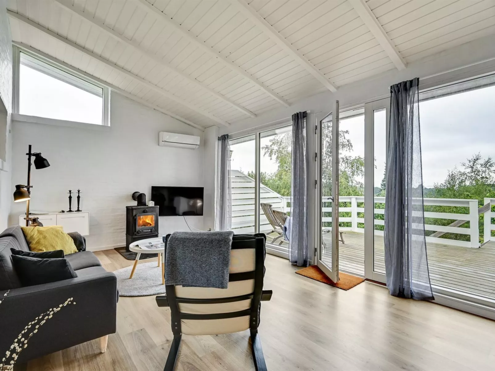 "Frauke" - 1km from the sea-Binnen