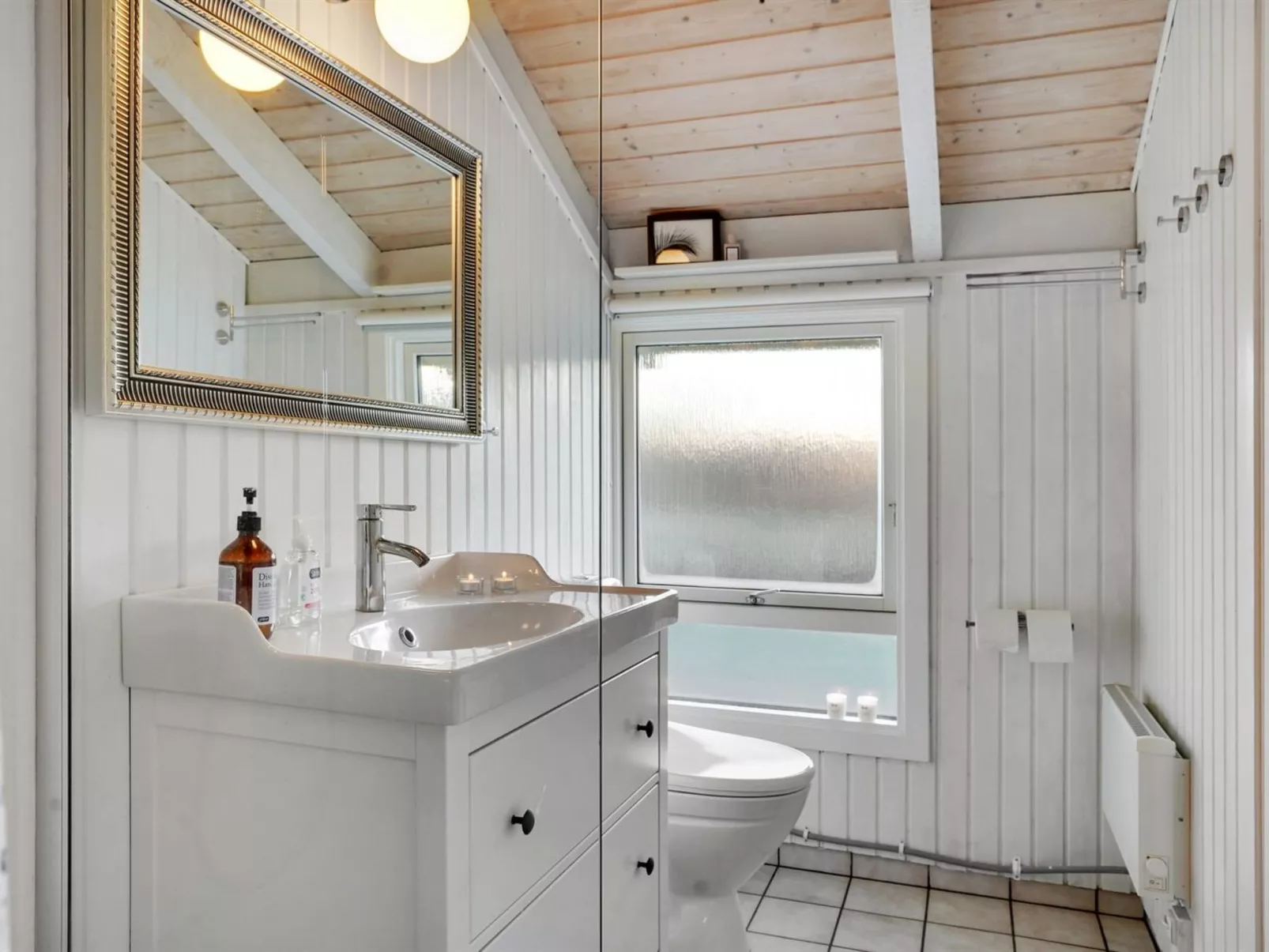 "Nilsa" - 400m from the sea-Binnen