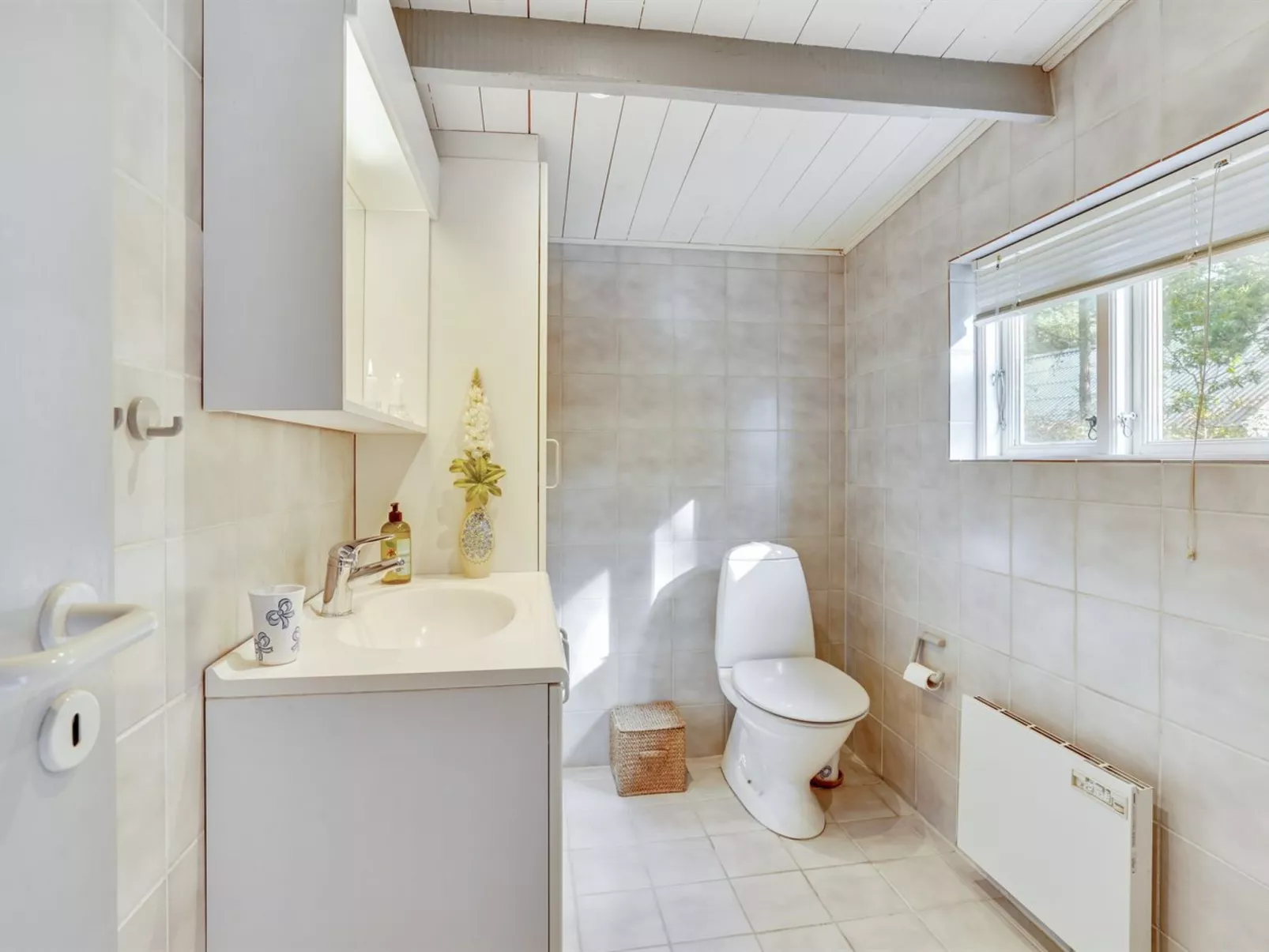 "Pilvi" -  from the sea-Binnen