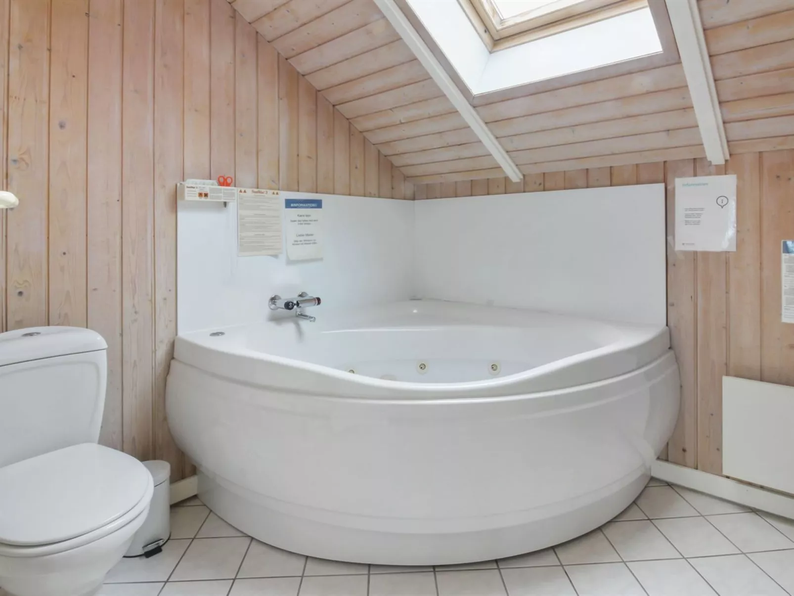 "Pirkka" - 50m to the fjord-Binnen