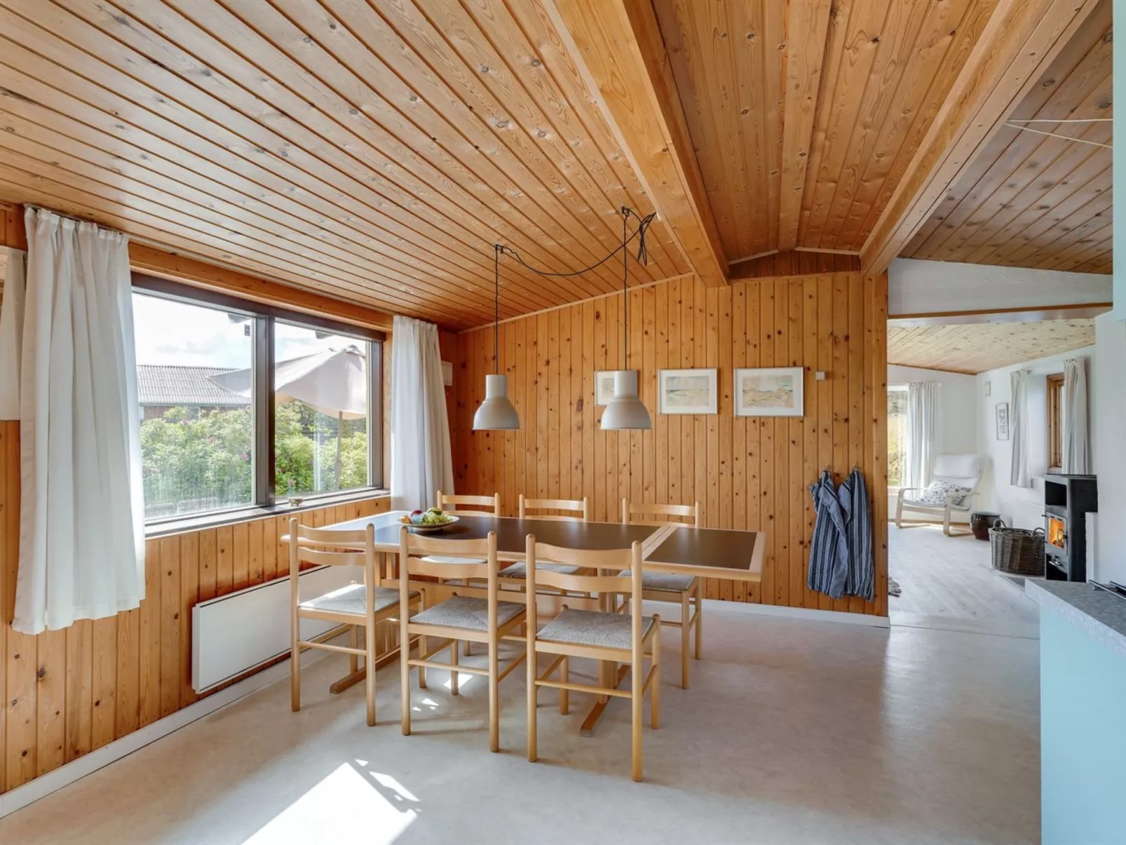 "Suki" - 650m from the sea-Binnen