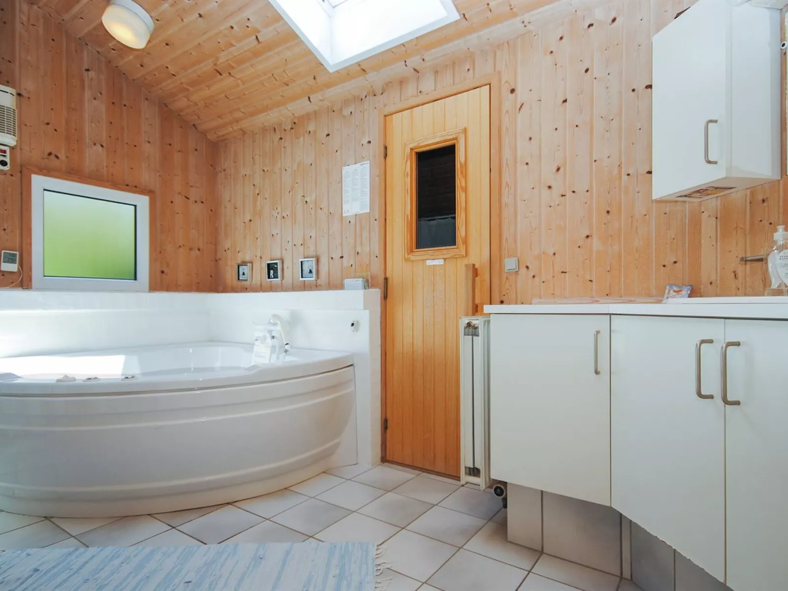 "Heggi" - 900m from the sea-Binnen