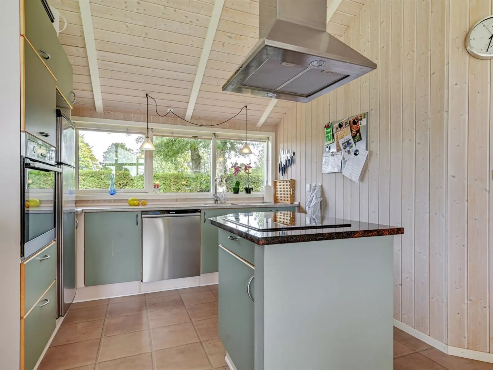 "Tashina" - 200m from the sea-Binnen