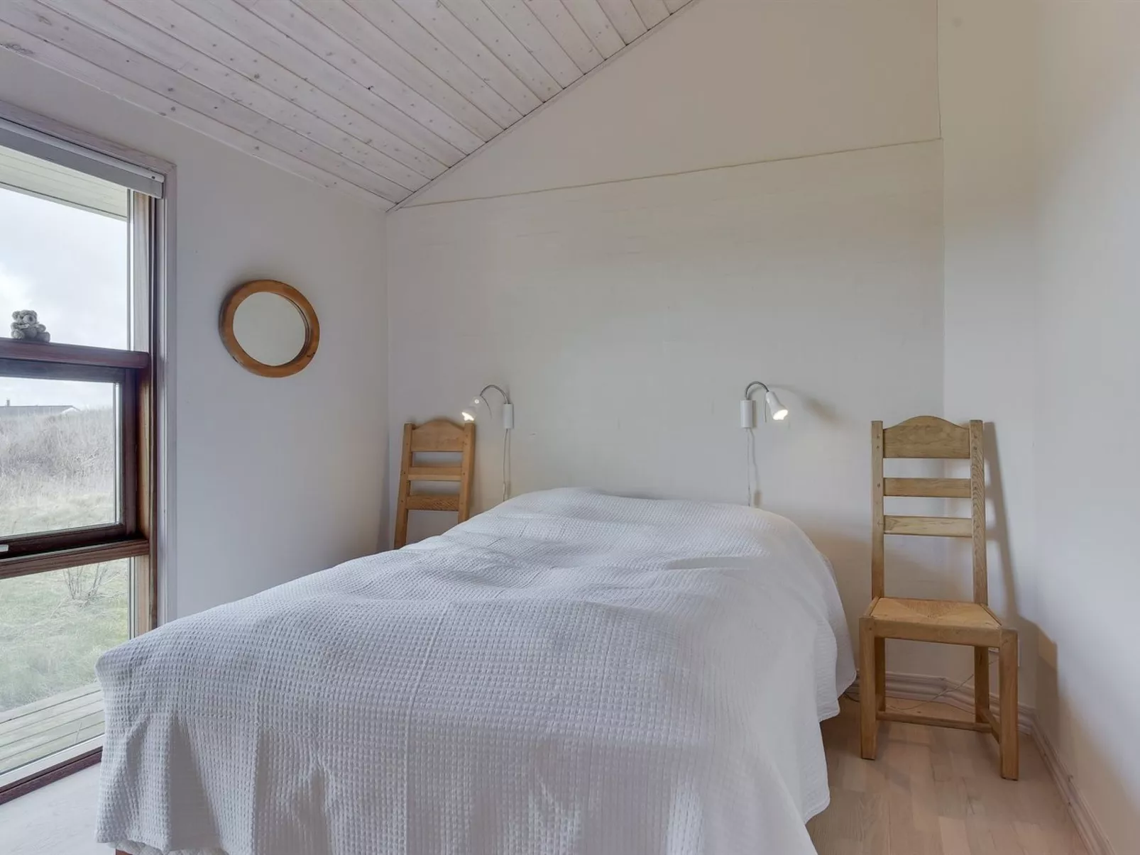 "Fam" - 300m from the sea-Binnen