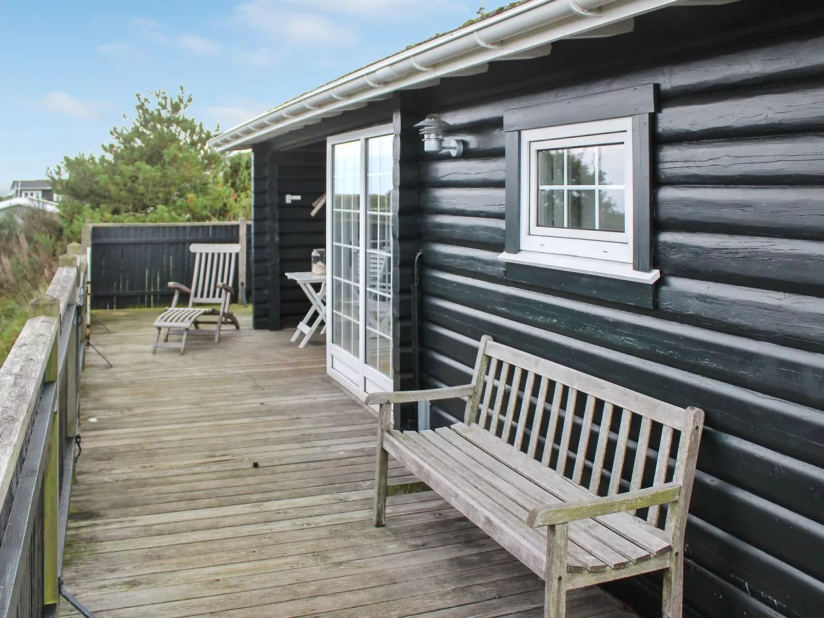 "Jenson" - 75m from the sea-Buiten