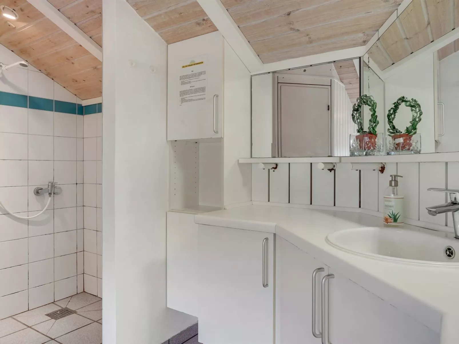 "Alfi" - 150m from the sea-Binnen