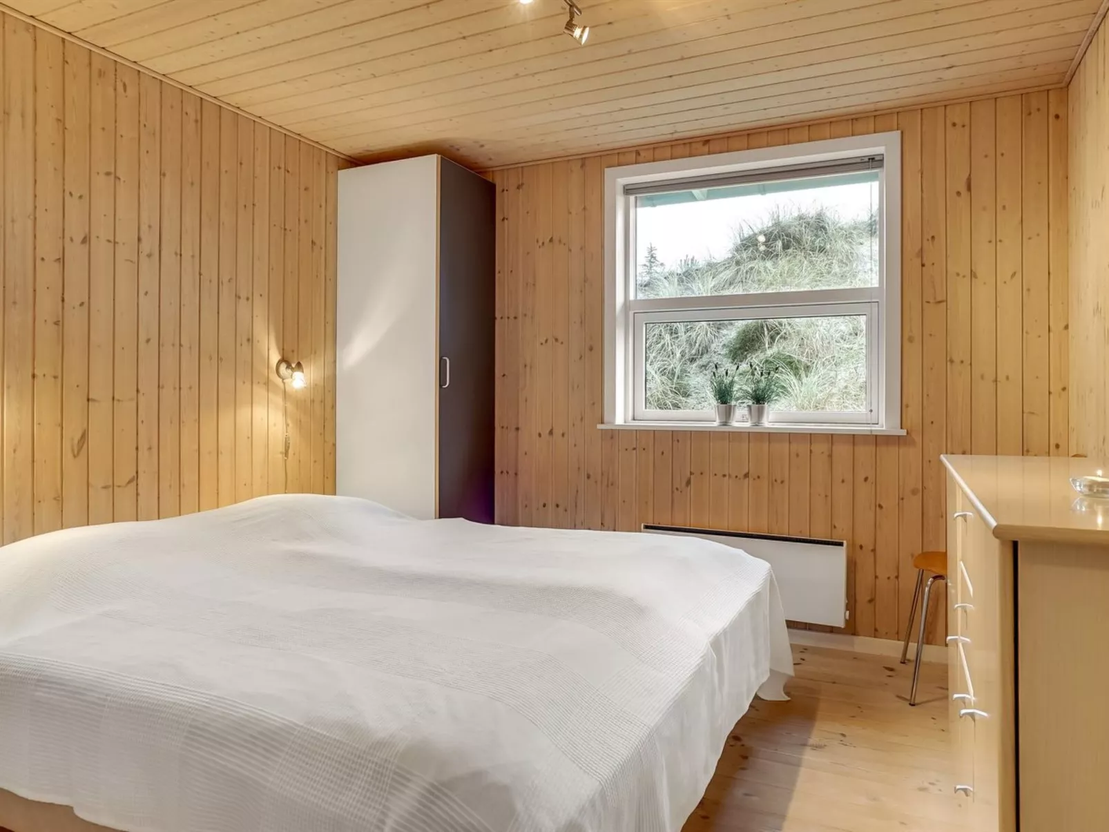 "Hilke" - 850m from the sea-Binnen