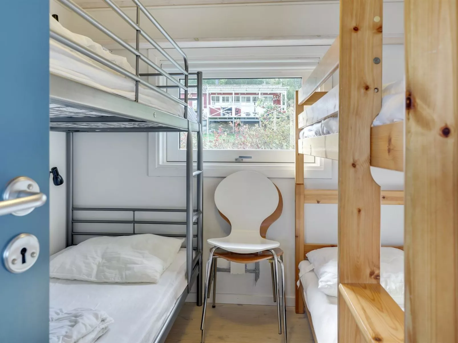 "Tjelle" - 300m from the sea-Binnen