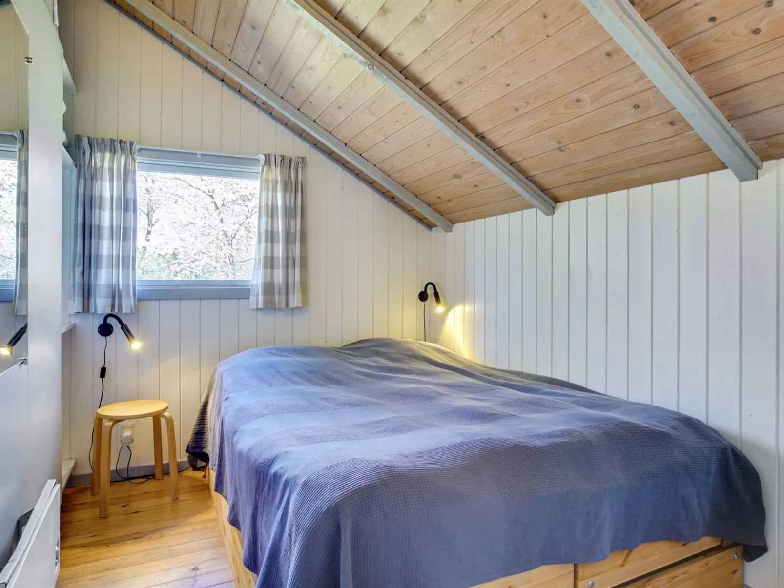 "Erly" - 500m from the sea-Binnen