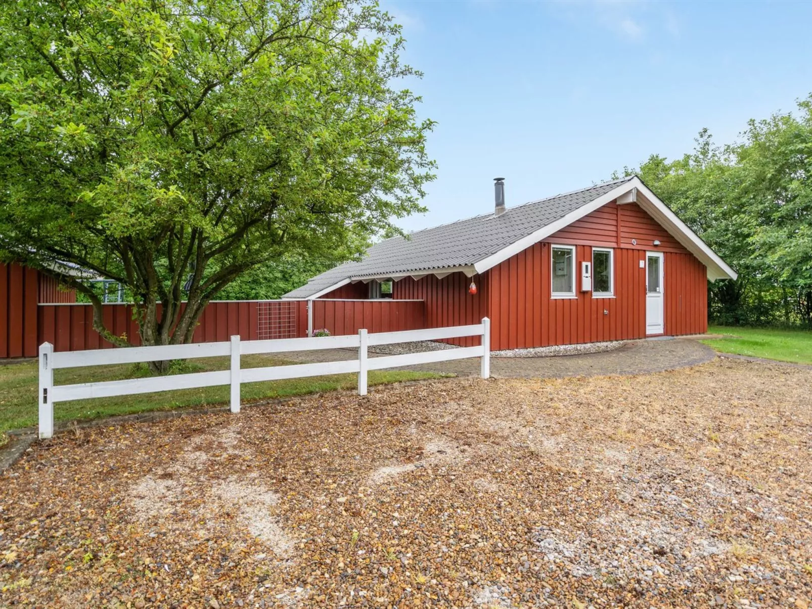 "Danna" - 850m to the fjord-Buiten