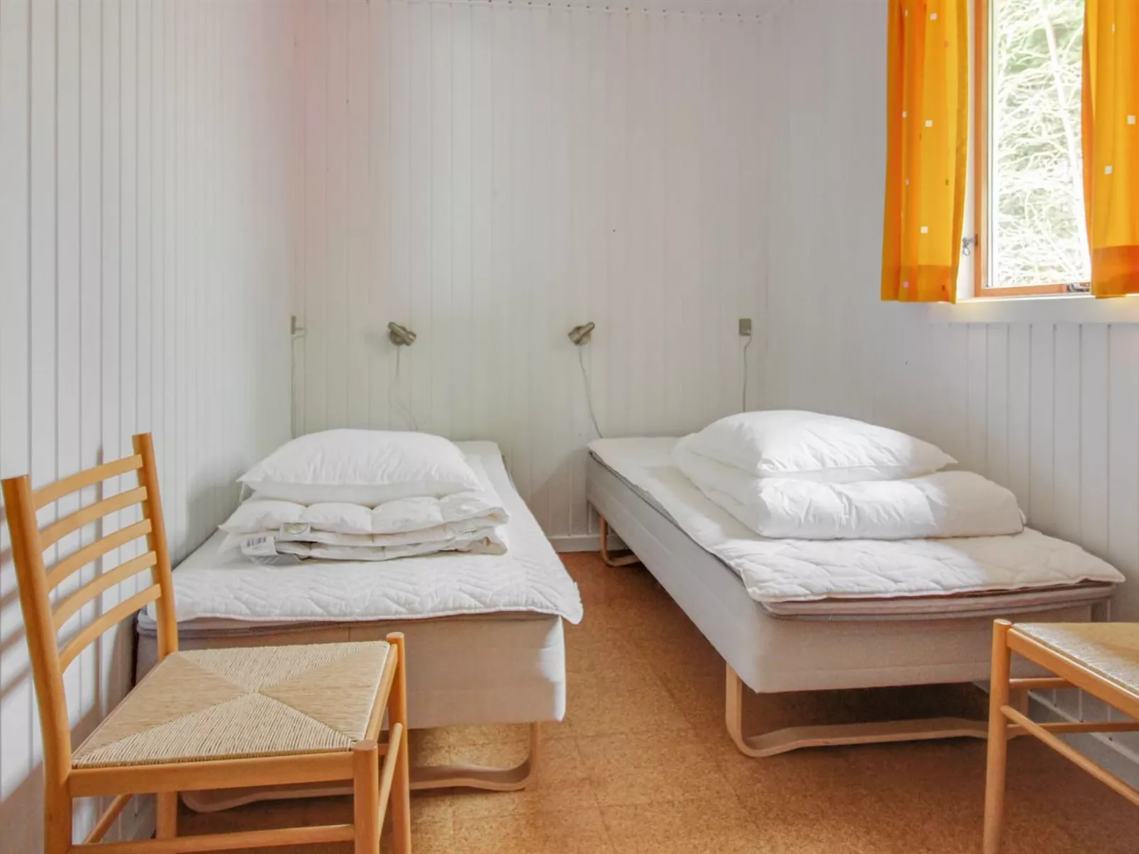 "Majken" - 300m from the sea-Binnen