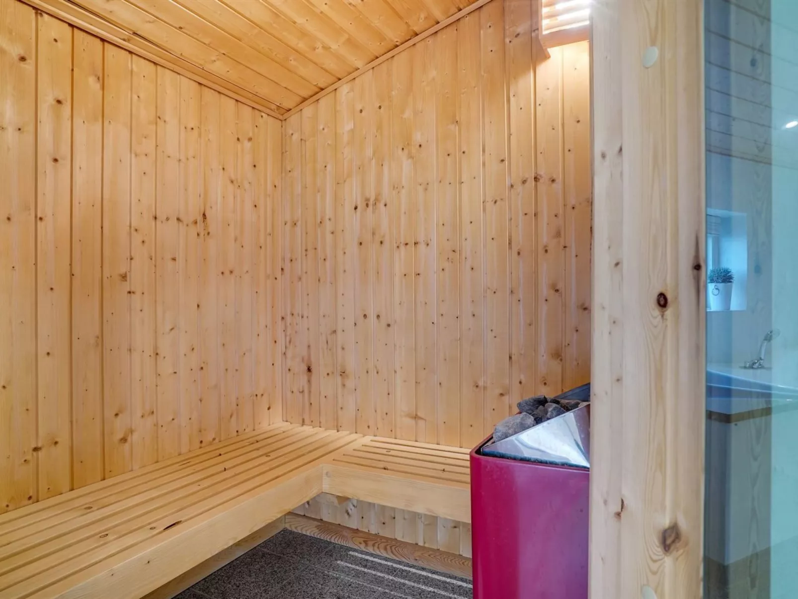 "Josten" - 500m from the sea-Binnen