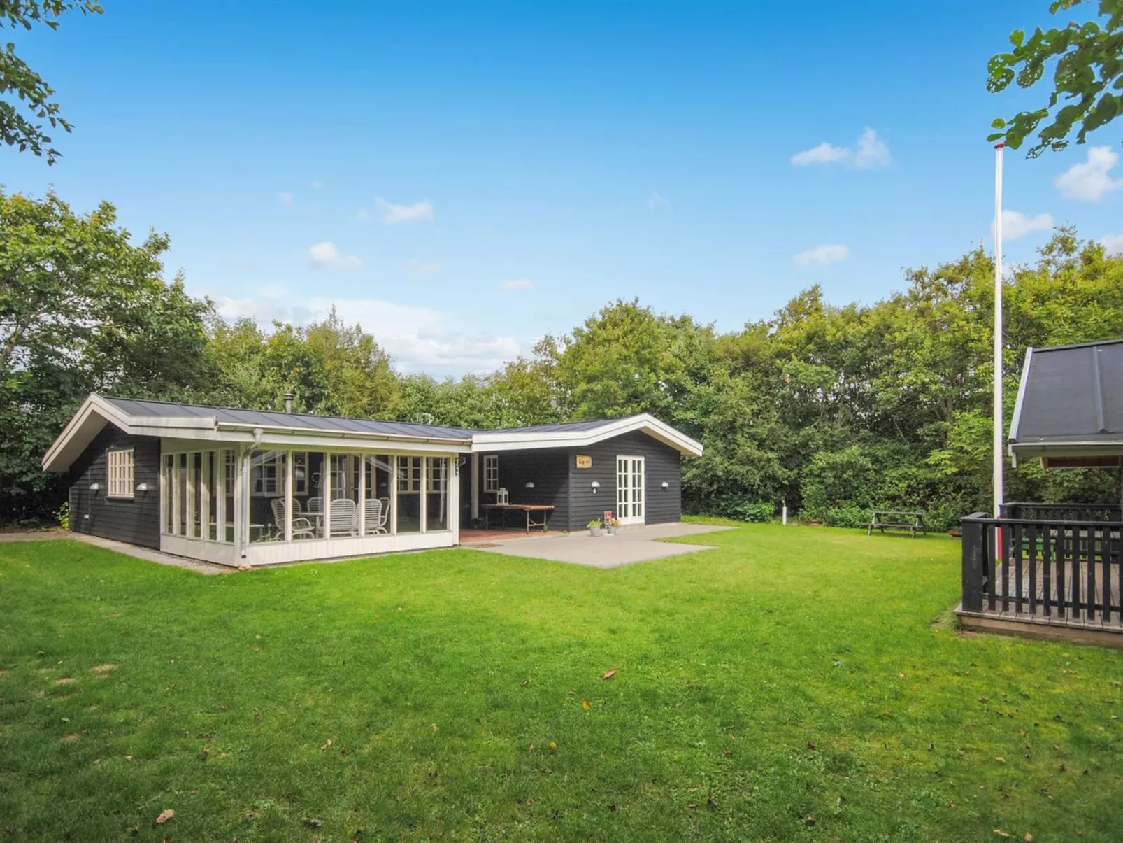 "Assarina" - 300m to the fjord-Buiten