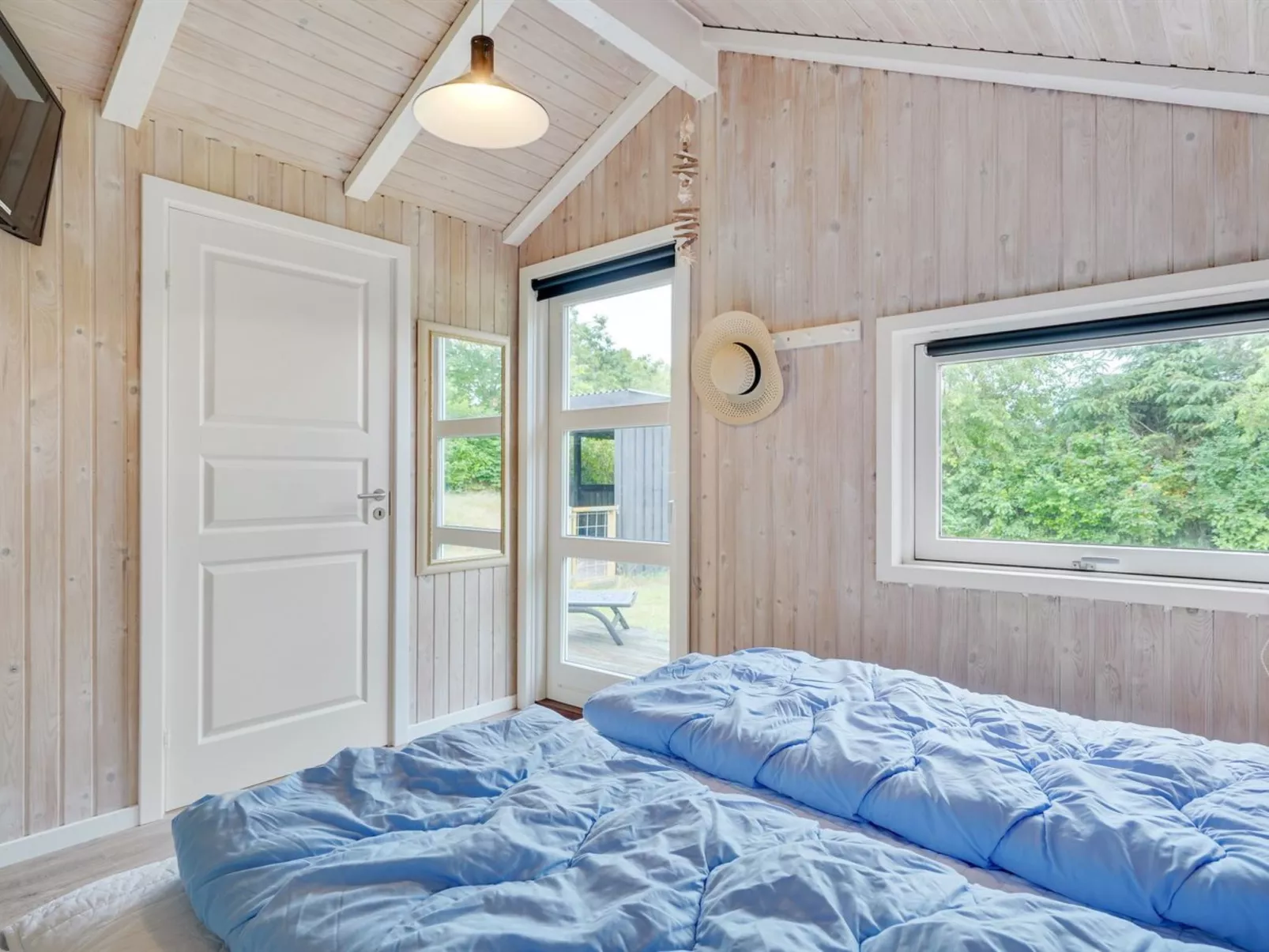 "Gunde" - 300m to the fjord-Binnen