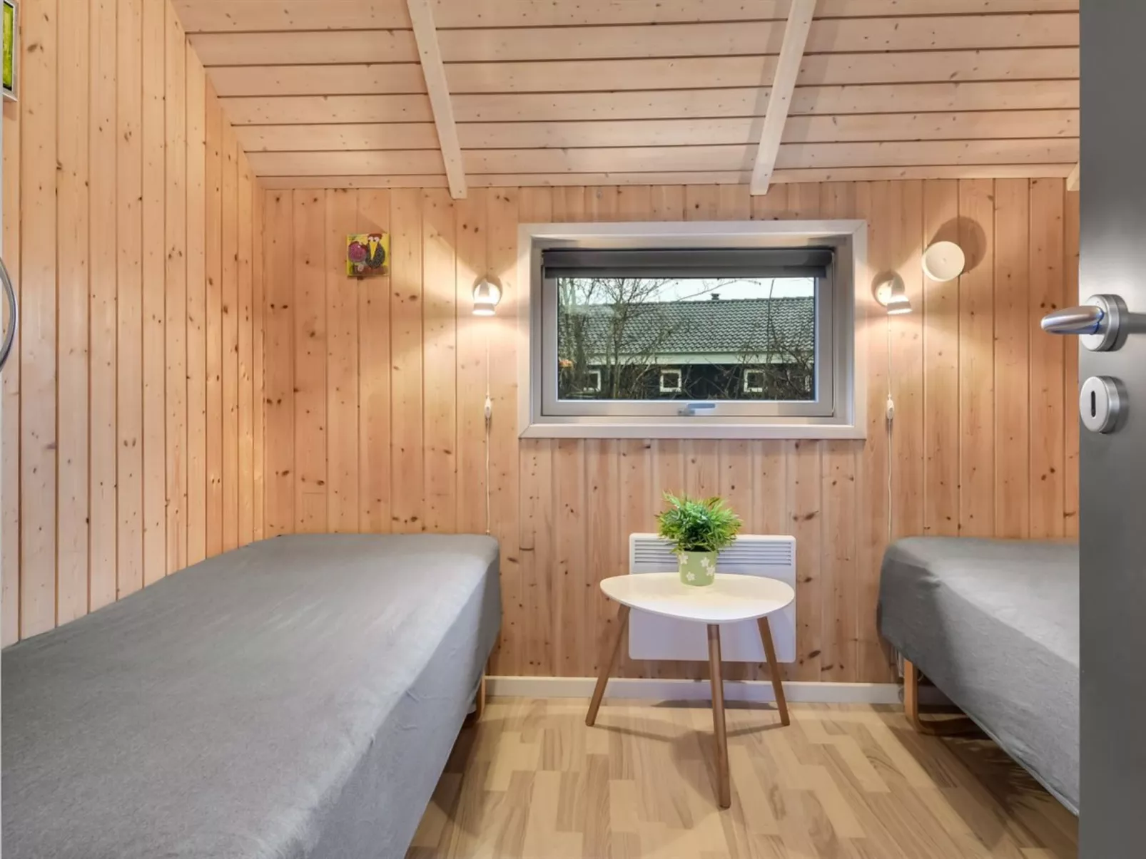 "Thit" - 1.2km to the fjord-Binnen