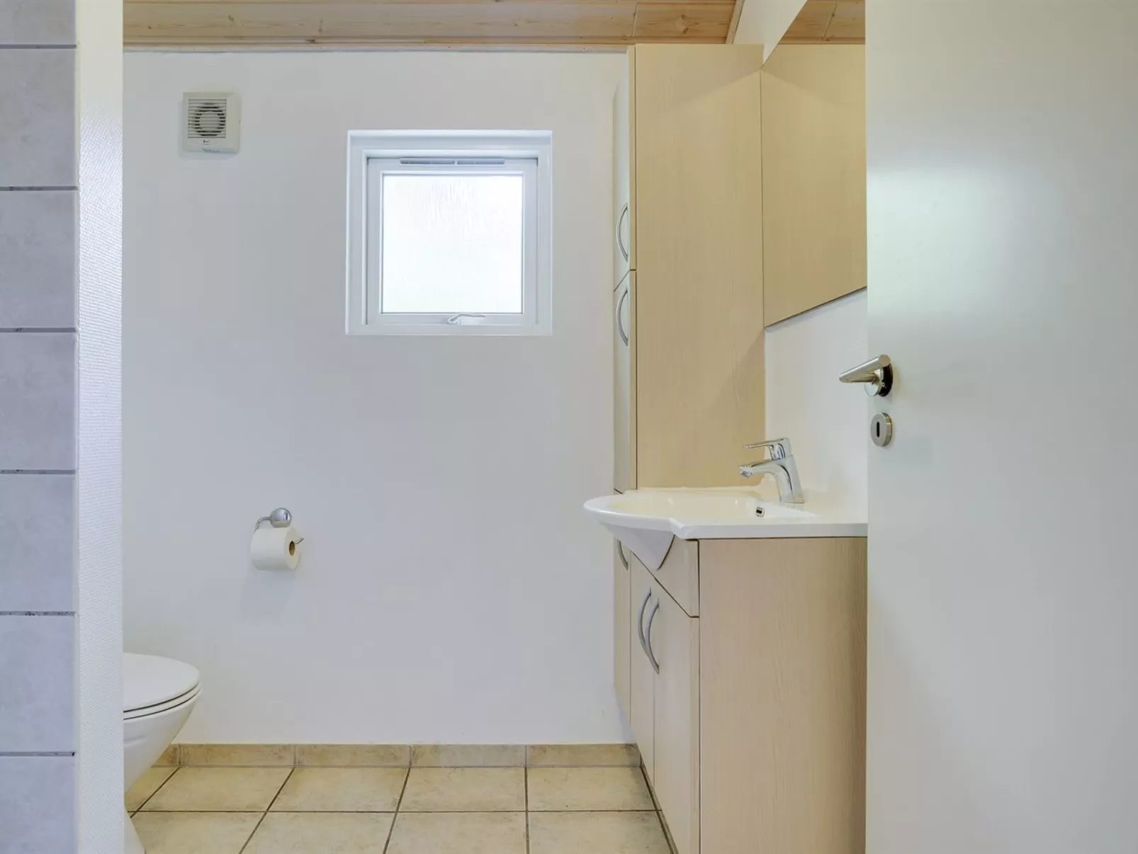 "Lottje" - 300m from the sea-Binnen