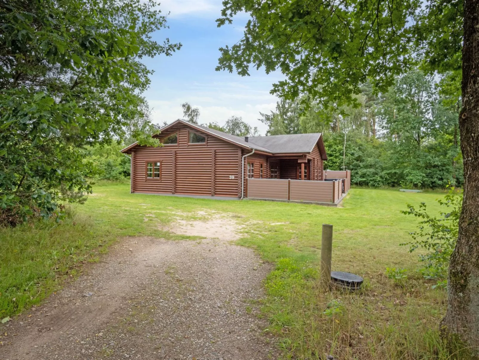 "Frederica" - 30km from the sea-Buiten