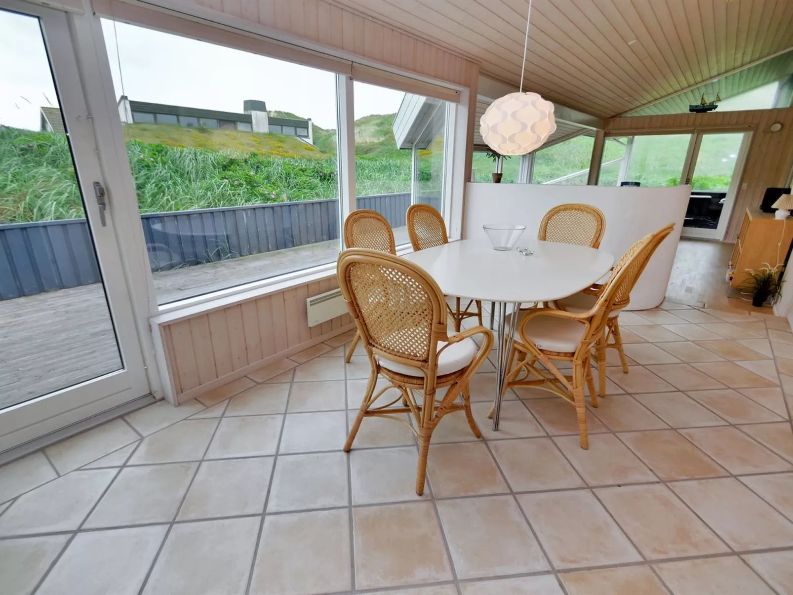 "Hadar" - 100m from the sea-Binnen