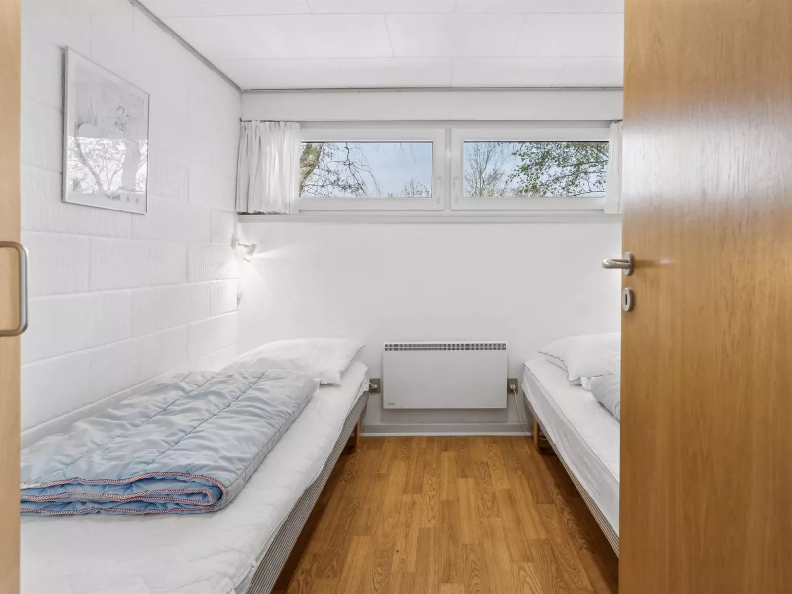 "Thara" - 100m from the sea-Binnen