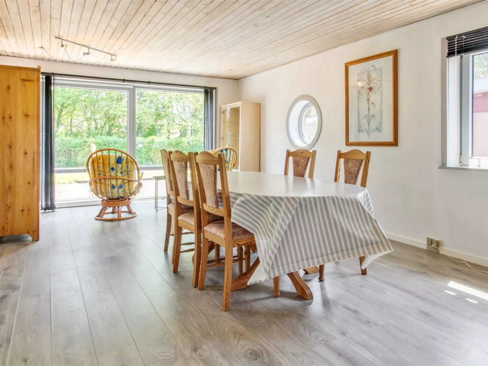 "Aku" - 24km from the sea-Binnen