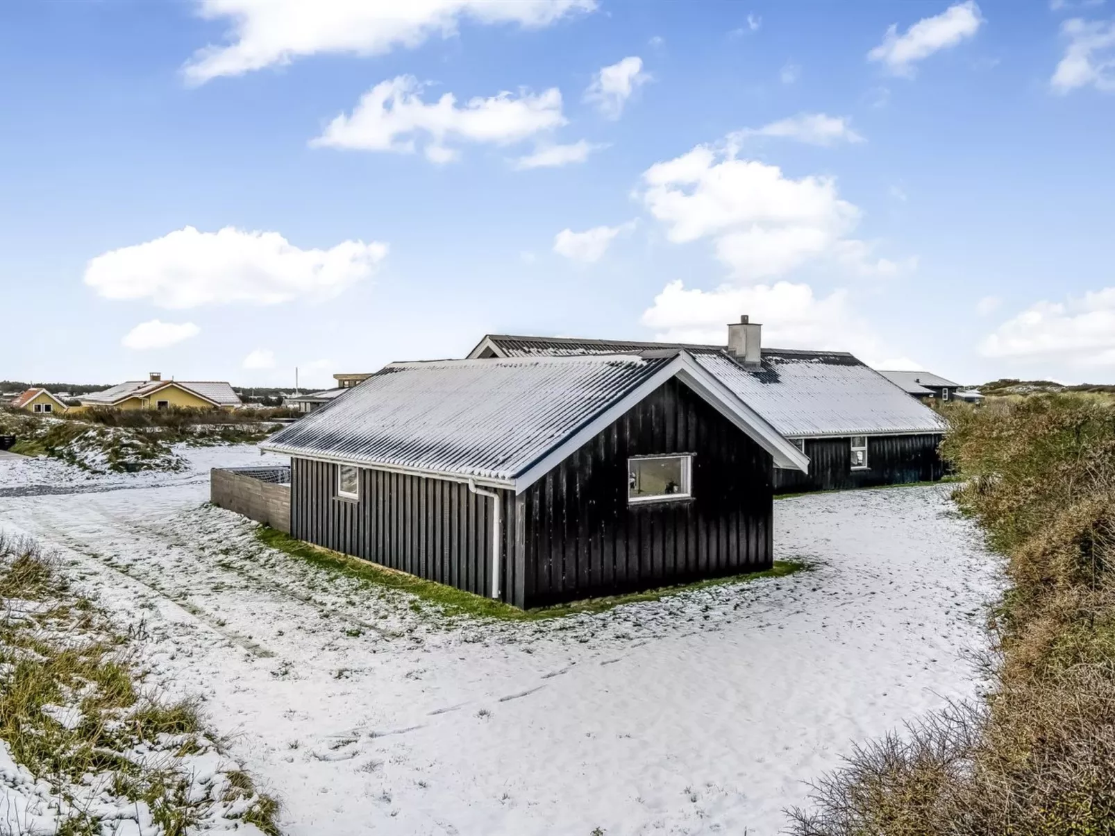 "Iida" - 100m from the sea-Buiten