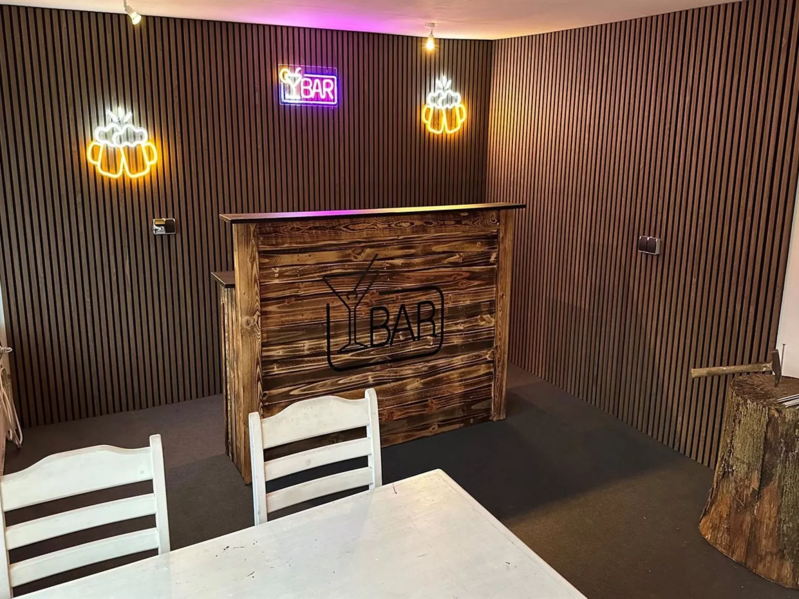 "Elaine" - 350m from the sea-Binnen