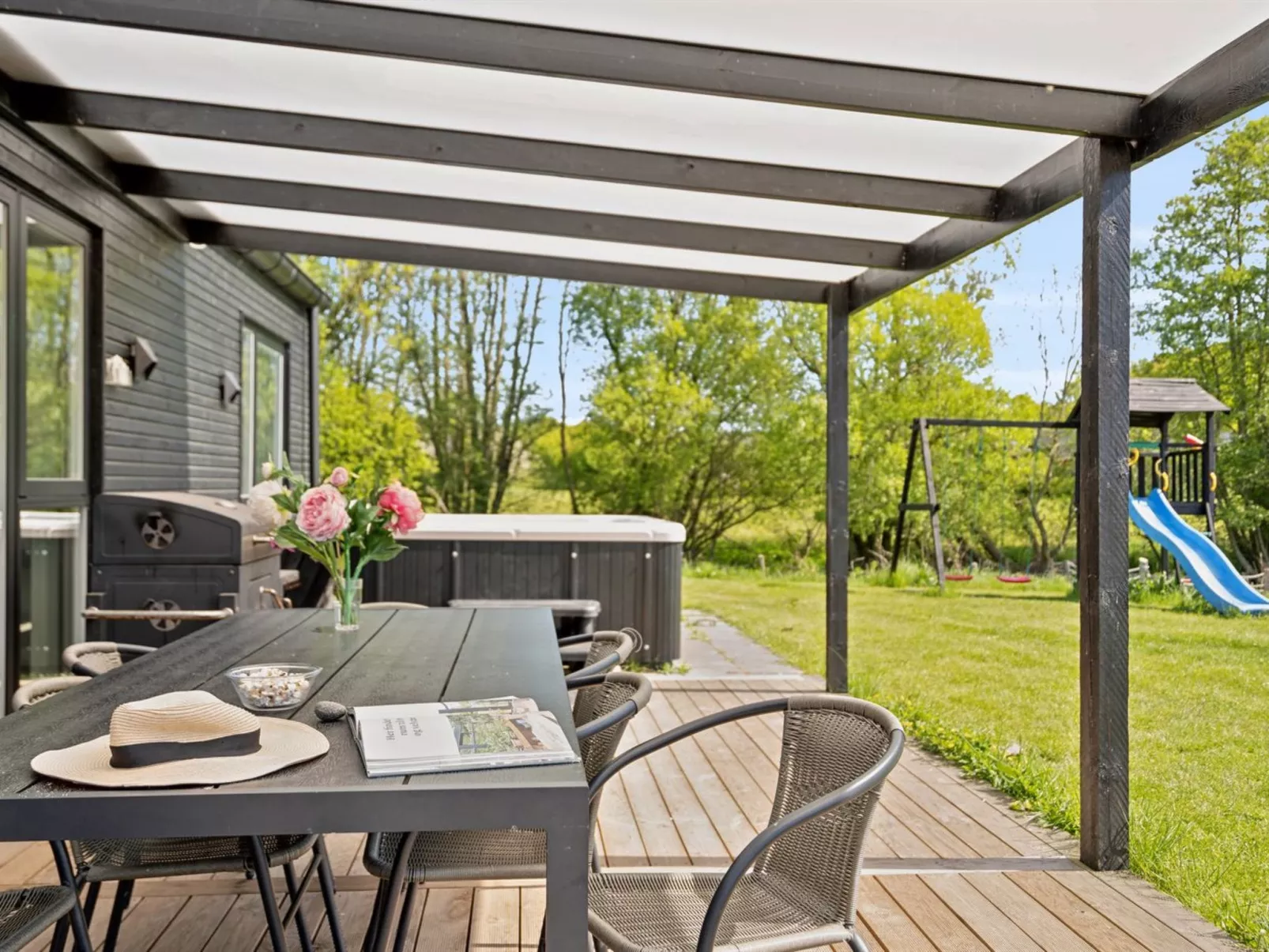 "Jul" - 300m from the sea-Buiten