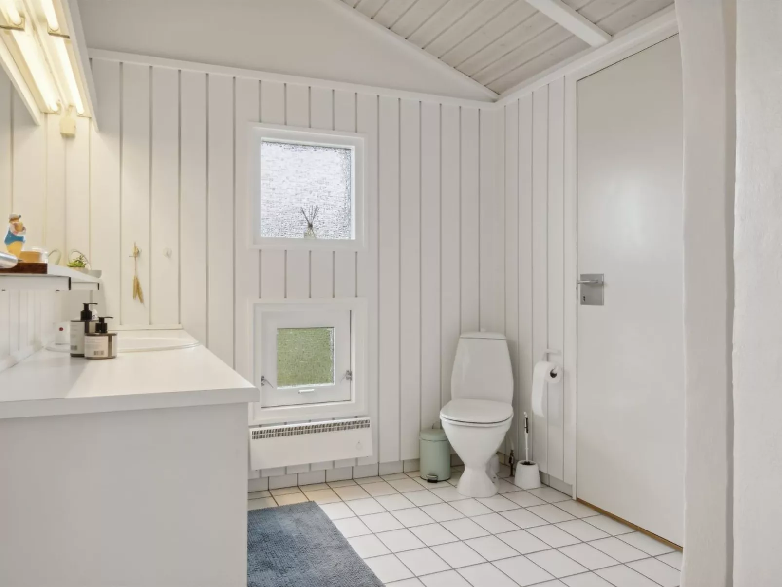 "Hrefna" - 500m from the sea-Binnen