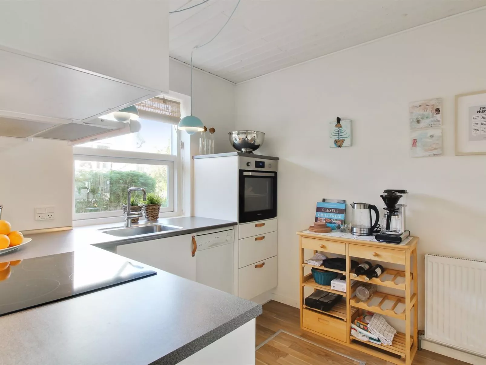 "Thorgny" - 900m from the sea-Binnen