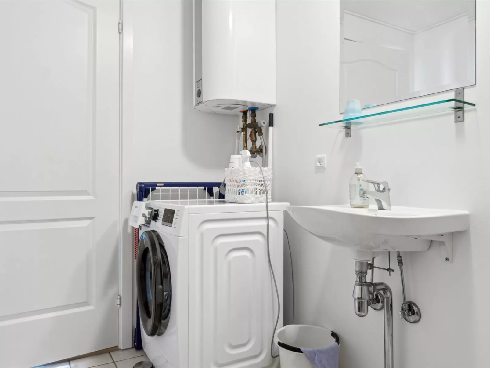 "Caisa" - 75m from the sea-Binnen