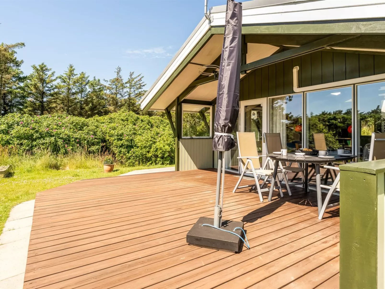 "Annesisse" - 450m from the sea-Buiten