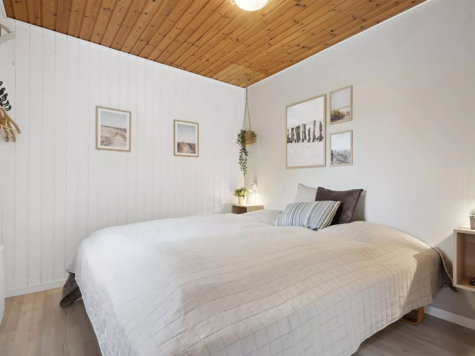 "Nyalle" - 30km from the sea-Binnen