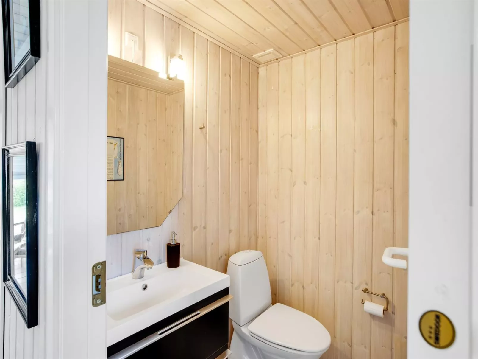 "Tinja" - 700m from the sea-Binnen