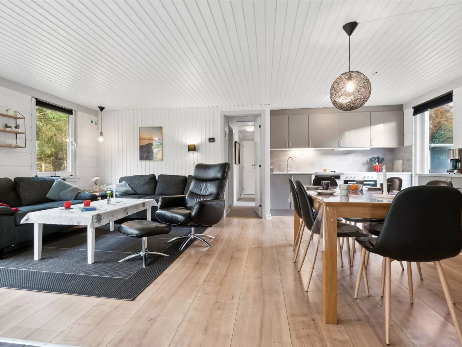 "Pia" - 250m to the fjord-Binnen