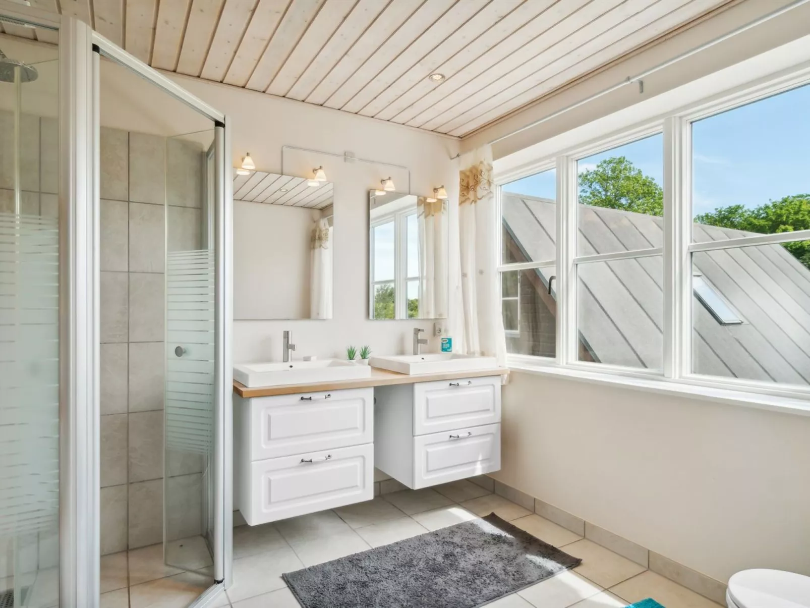 "Guthbrand" - 800m from the sea-Binnen