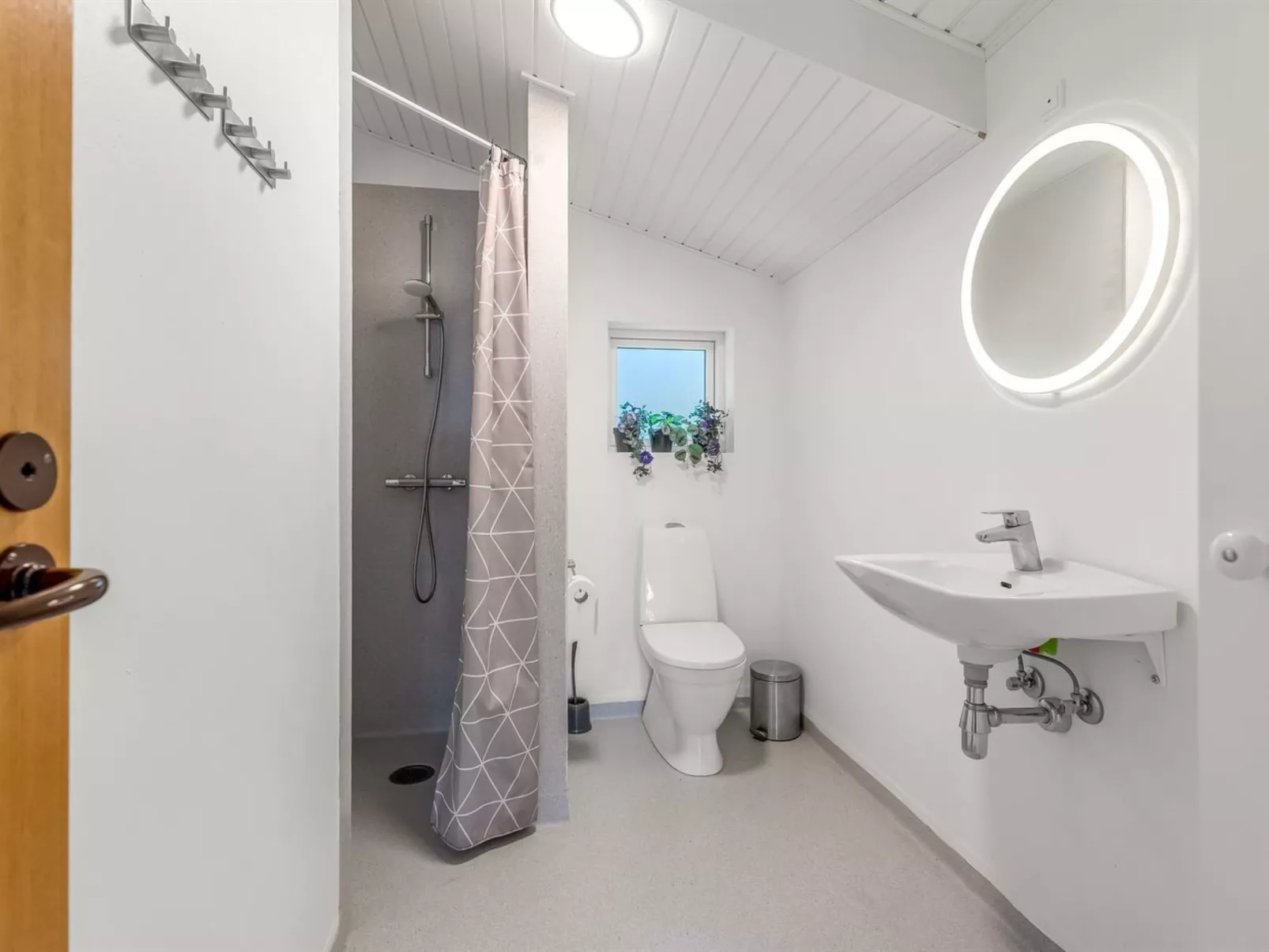 "Gisella" - 200m from the sea-Binnen