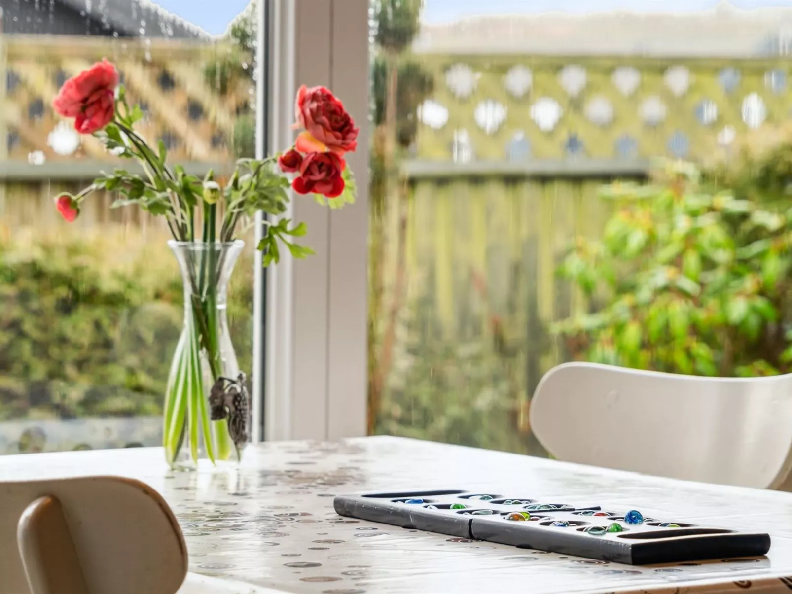 "Ormar" - 100m to the fjord-Binnen