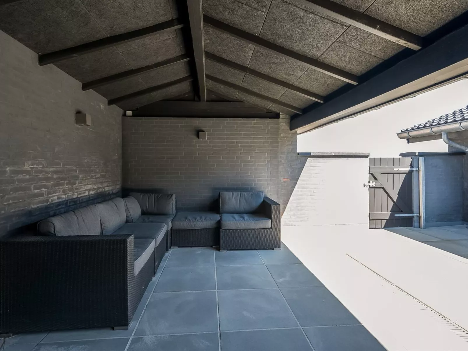 "Walther" - 300m from the sea-Buiten