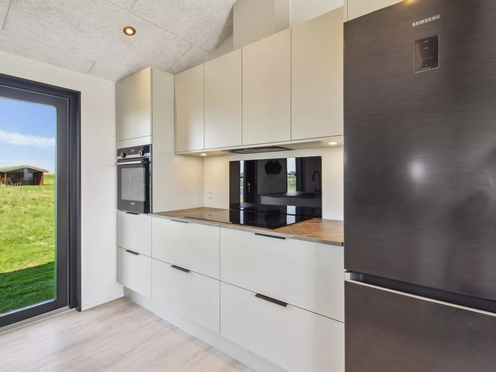 "Månviva" - 500m from the sea-Binnen