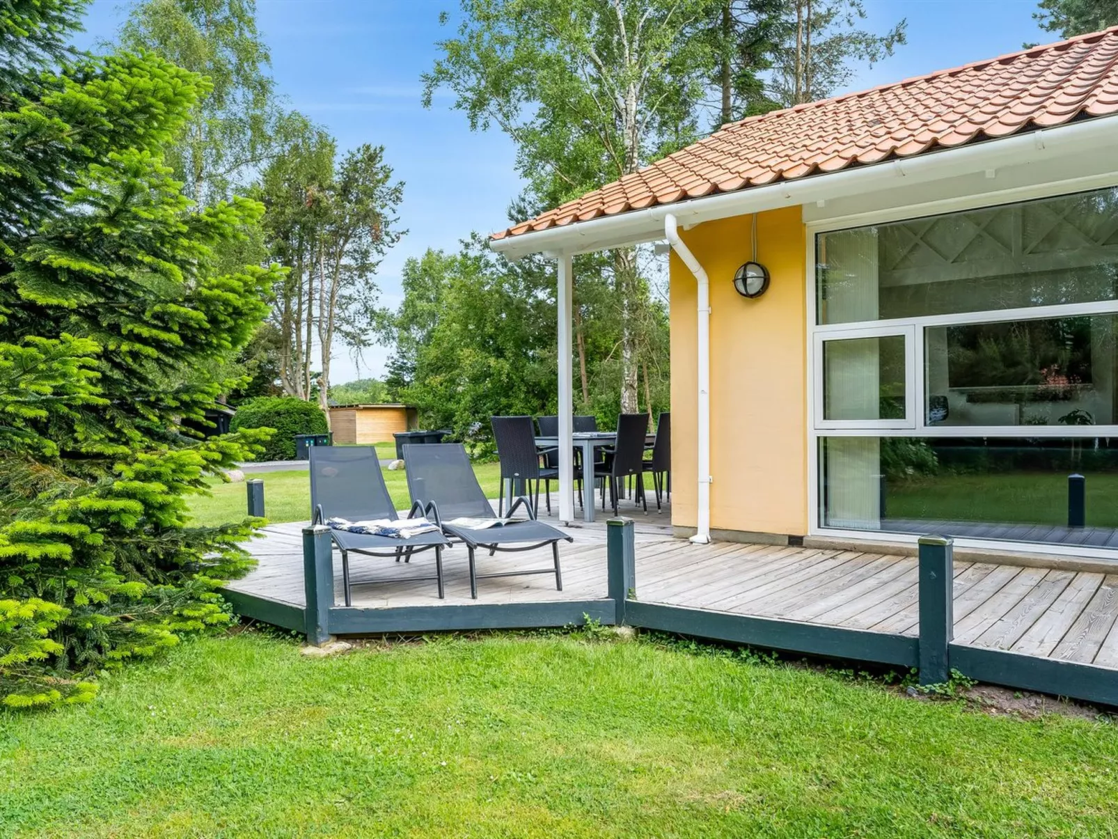 "Tovi" - 600m from the sea-Buiten