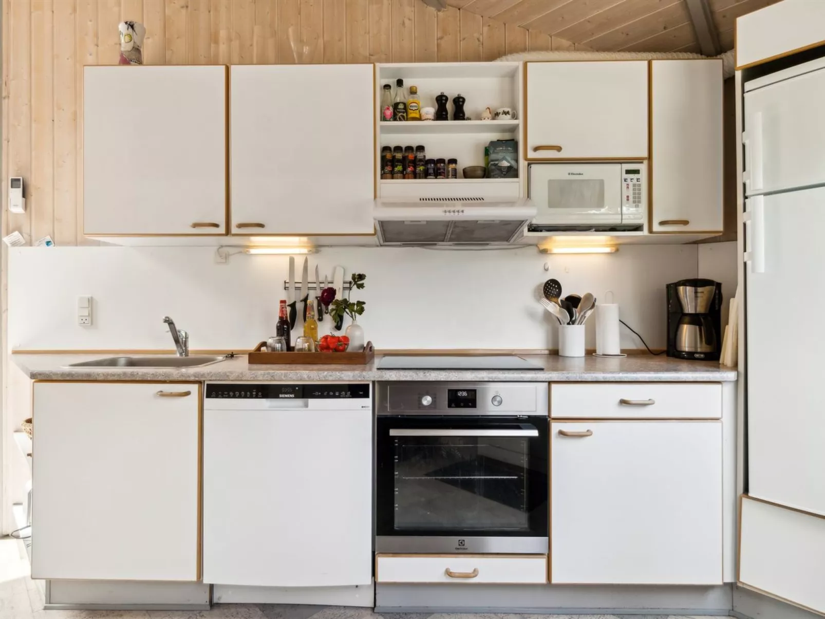 "Ejnarine" - 300m from the sea-Binnen