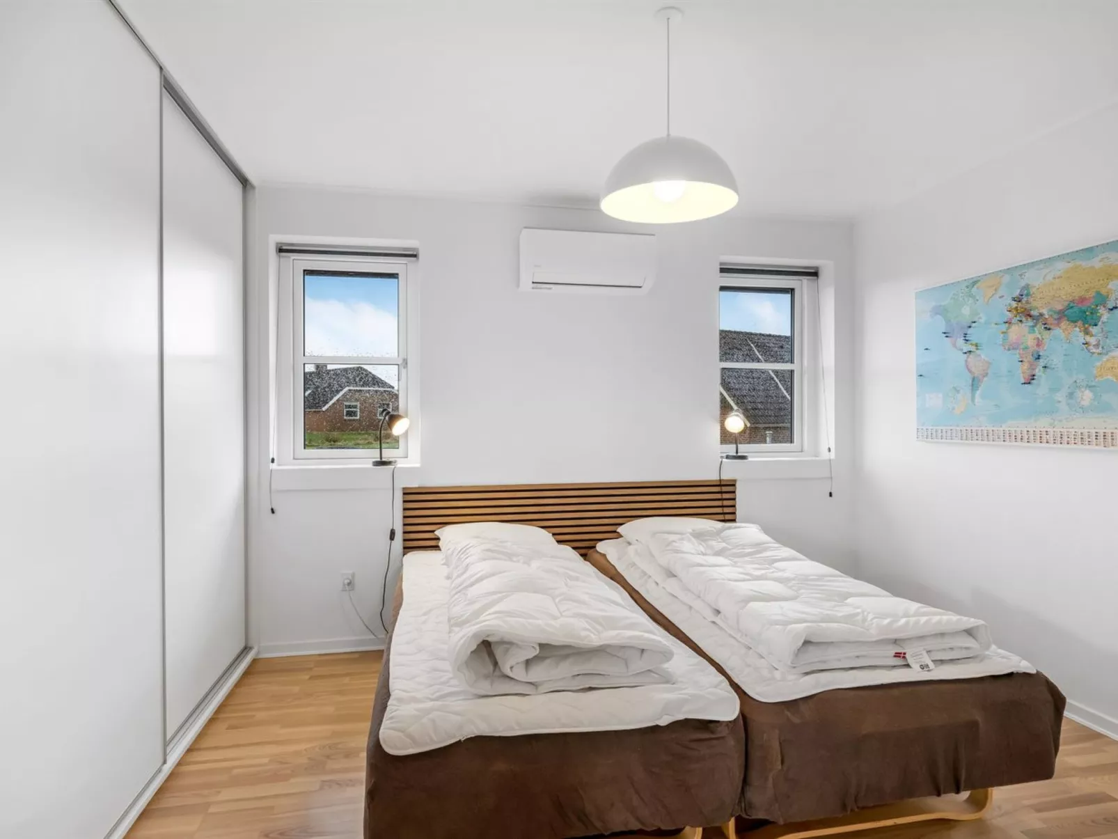 "Elsi" - 1.3km from the sea-Binnen