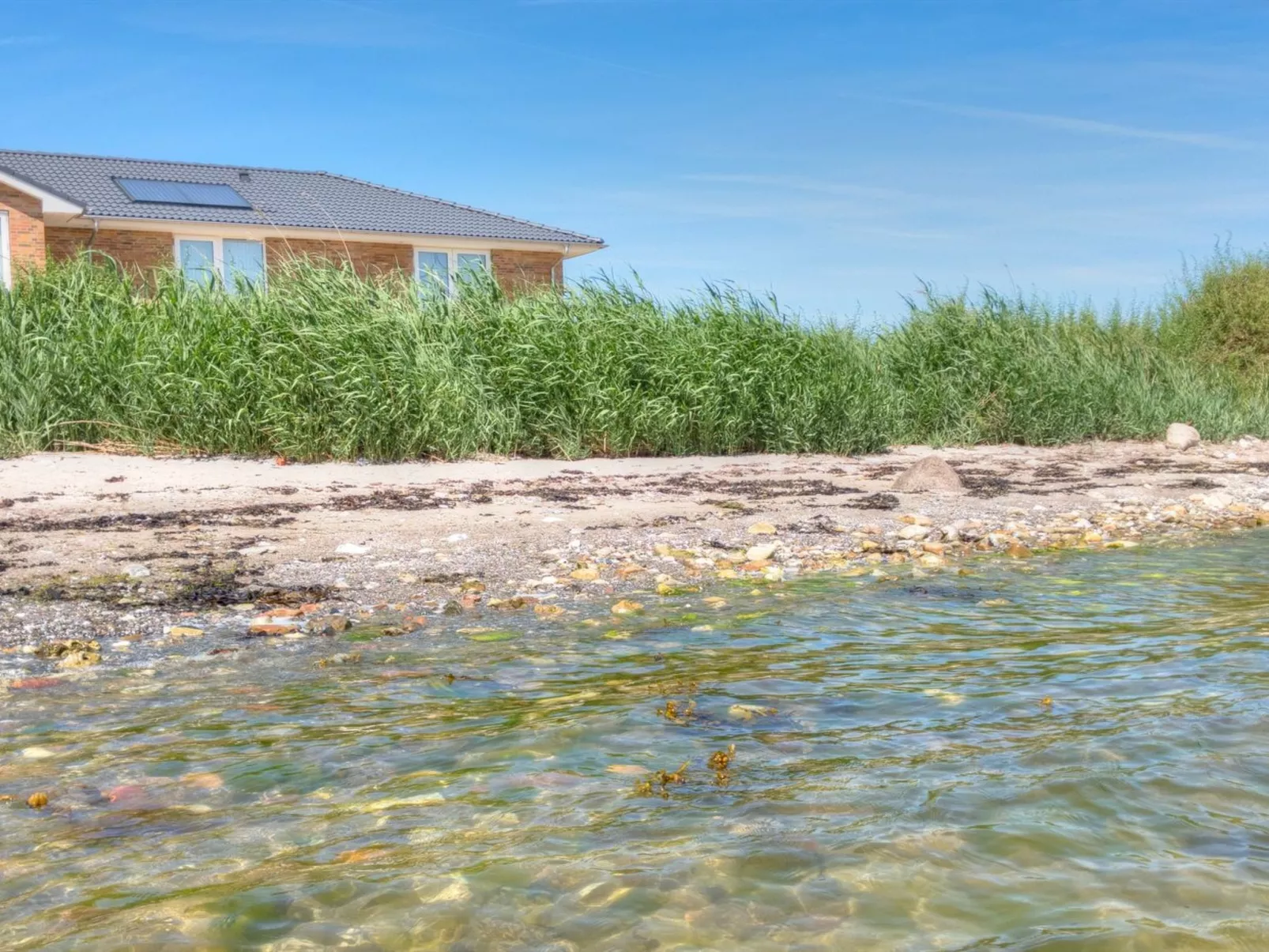 "Volmar" - 10m from the sea-Buiten