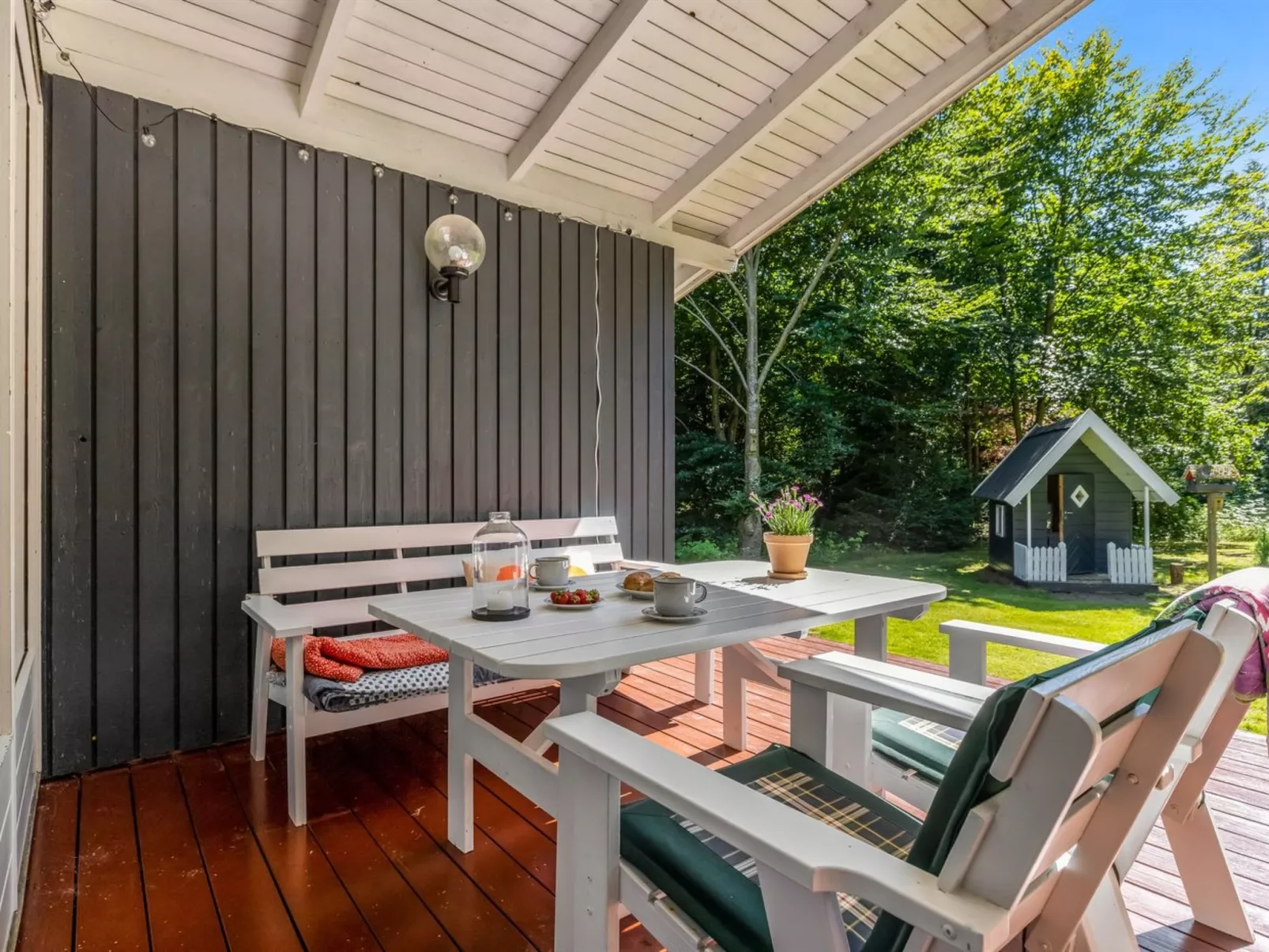 "Sofja" - 175m to the fjord-Buiten