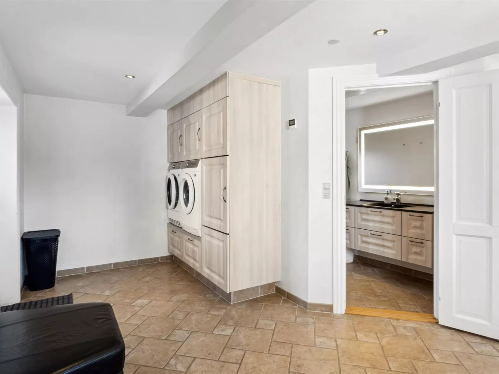 "Teodora" - 3km from the sea-Binnen