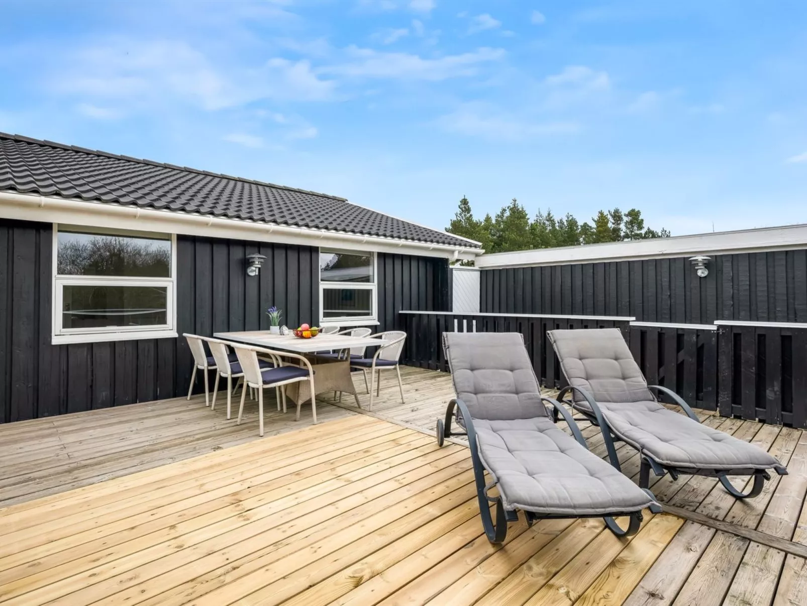 "Emilia" - 1.8km from the sea-Buiten