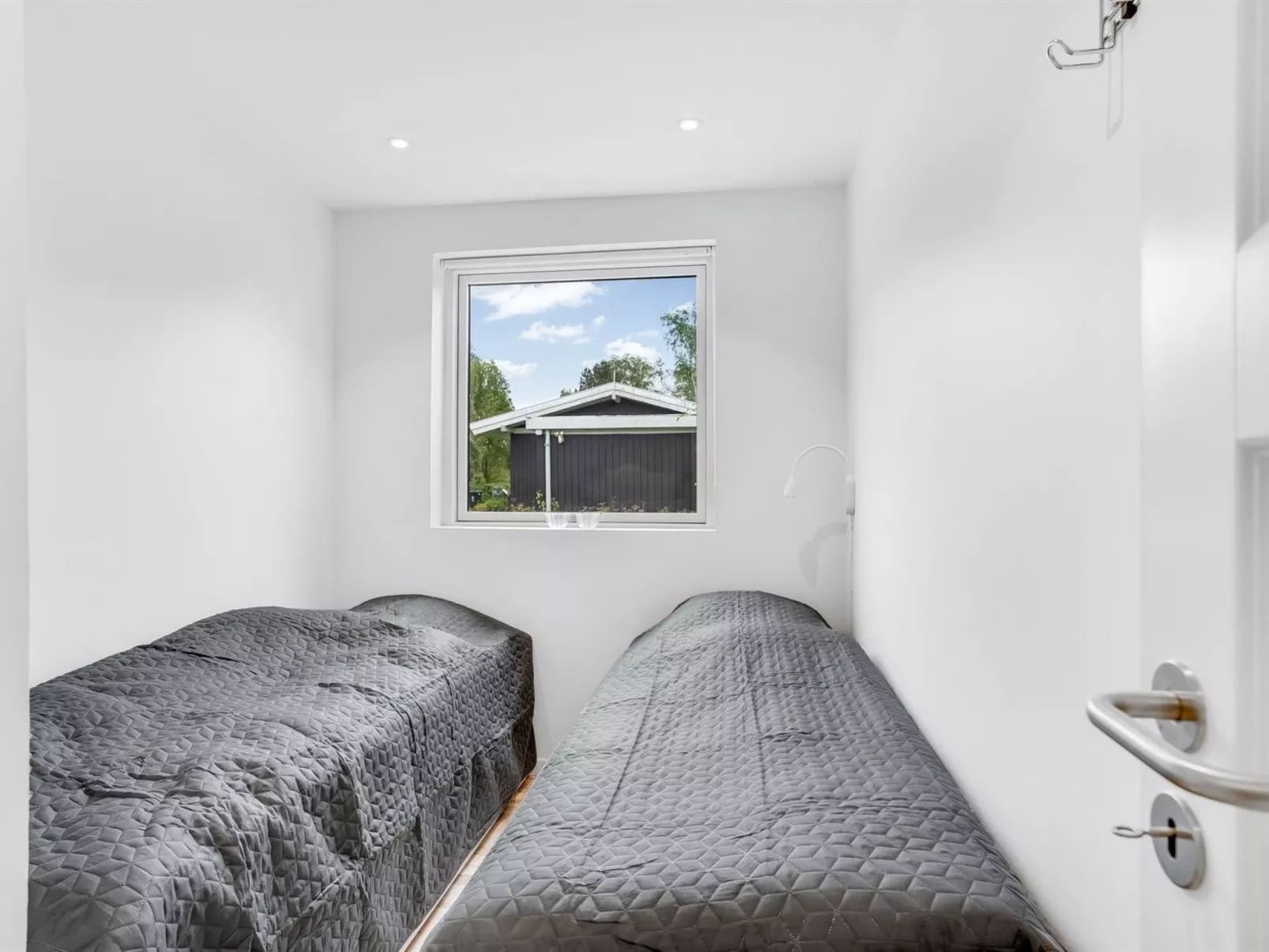 "Ginie" - 600m from the sea-Binnen