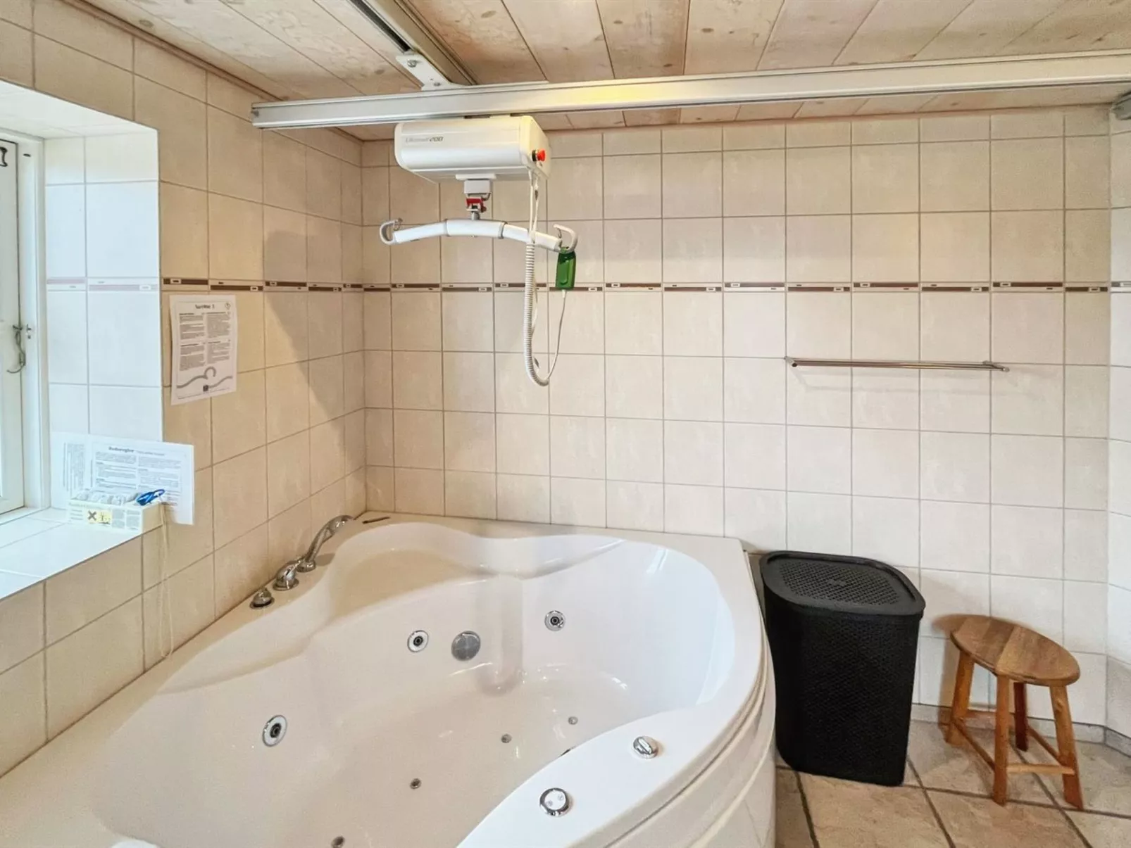 "Hjalmar" - 400m from the sea-Binnen