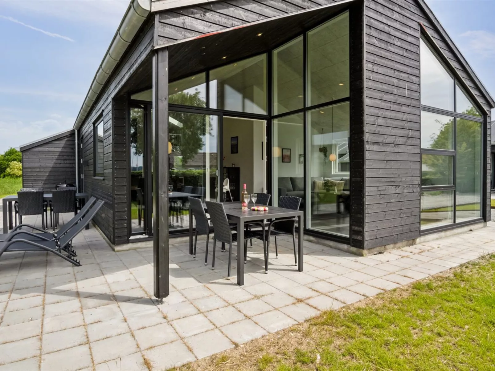 "Stygg" - 75m from the sea-Buiten
