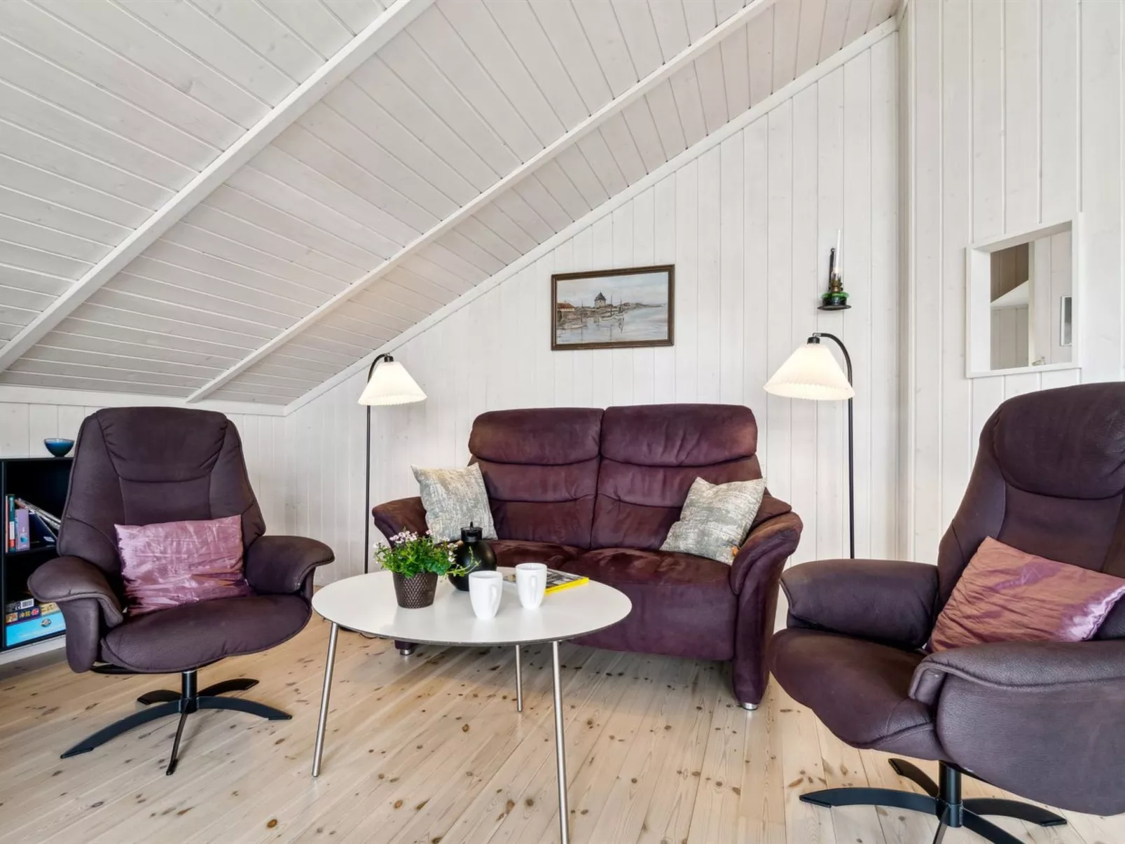 "Henric" - 75m from the sea-Binnen